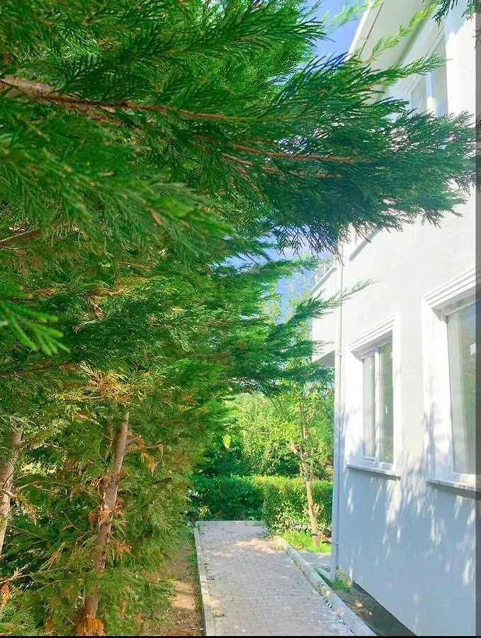 Airport Forest Villa Otel- 6 Minutes From The Airport Tasoluk