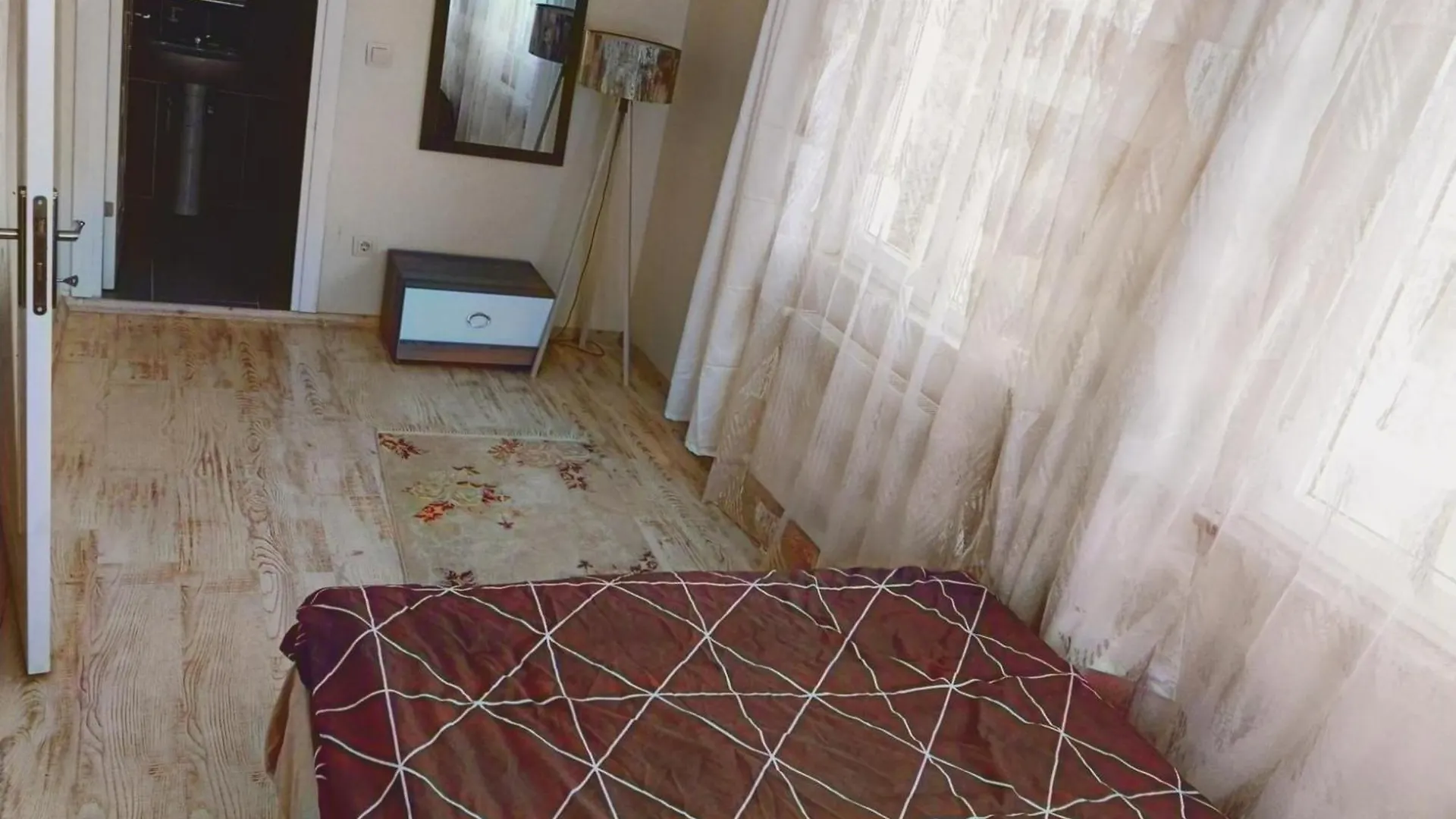 Airport Forest Villa Otel- 6 Minutes From The Airport Tasoluk